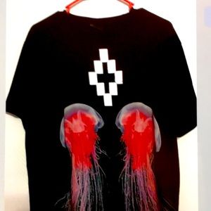 New High end Tee Shirt with out tags